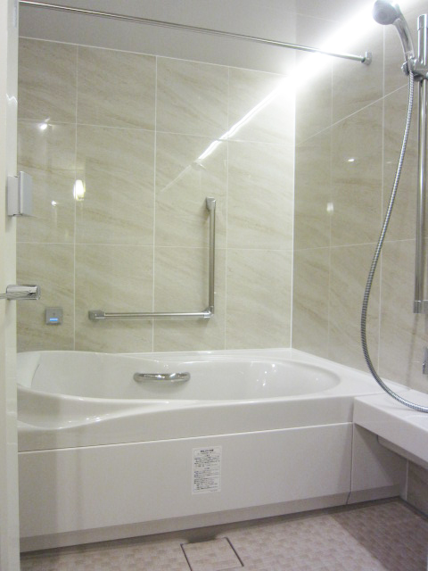 湯を愉しむ。LIXILスパージュで快適な浴室タイムを